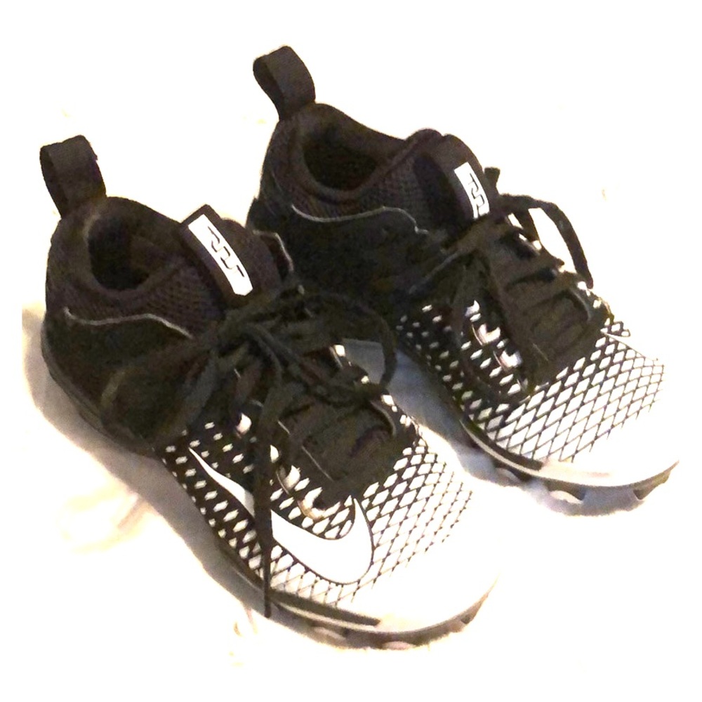 Nike Mike Trout football cleats size 2Y
